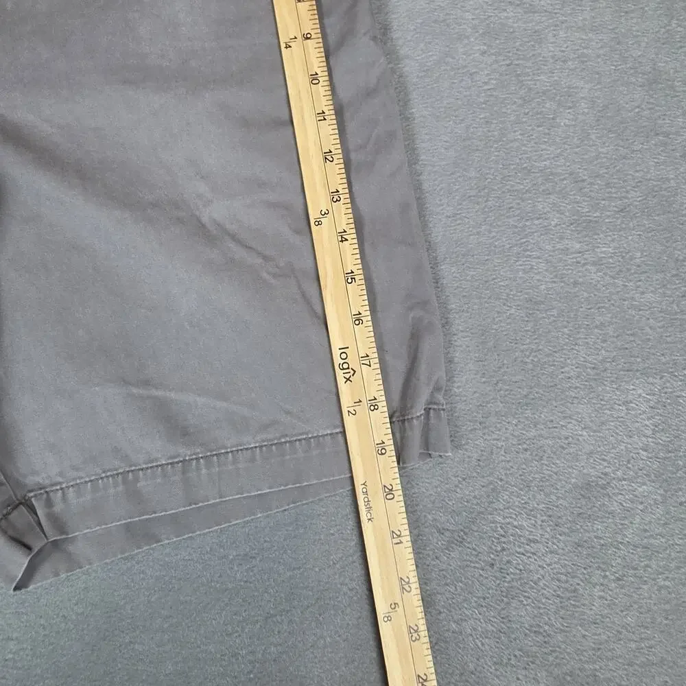 Banana Republic Aiden Shorts Men's Size 35 Gray Chino Casual Flat Front Cotton